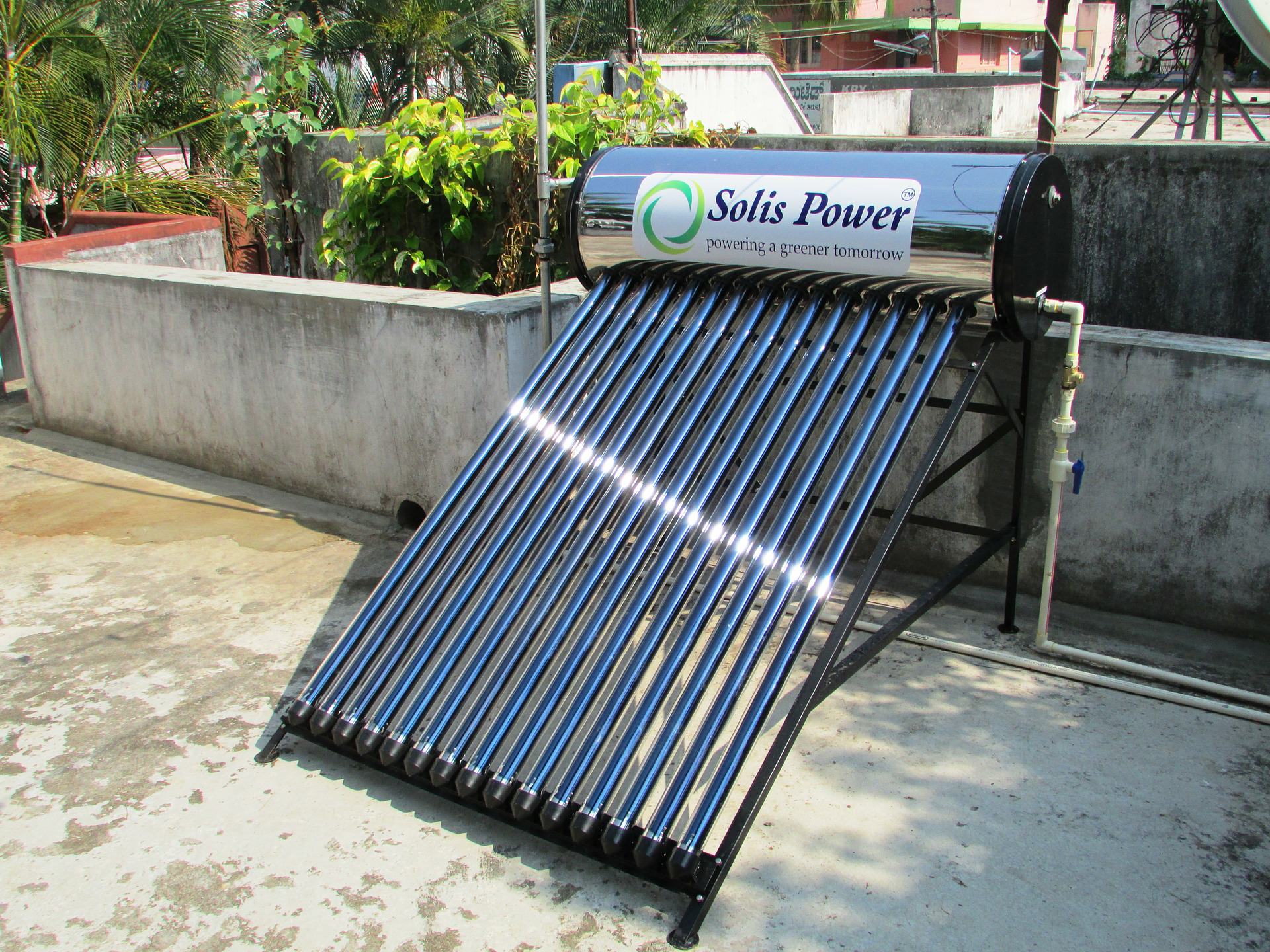 5 Solar Water Heating System Advantages Compared to Conventional Fuels